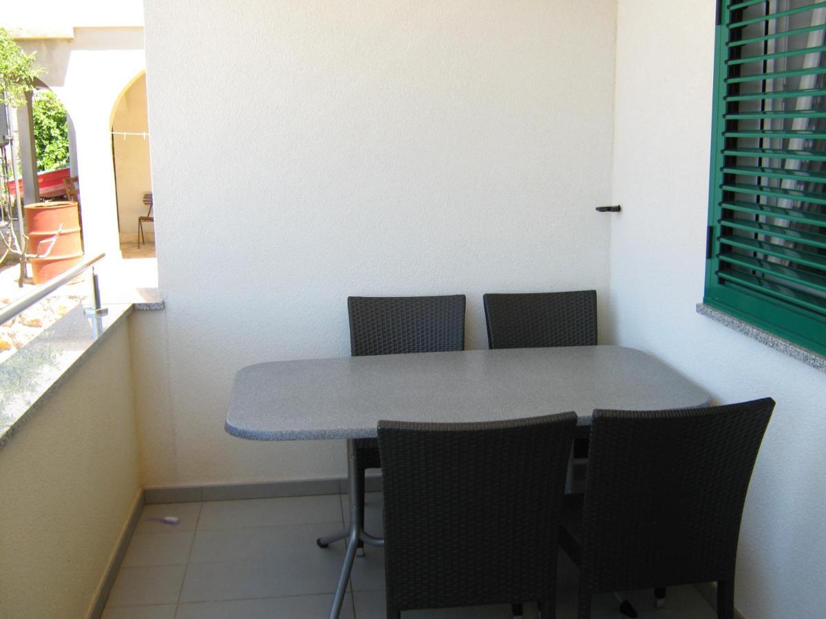 Villa Luce Apartment House Karlobag Dış mekan fotoğraf