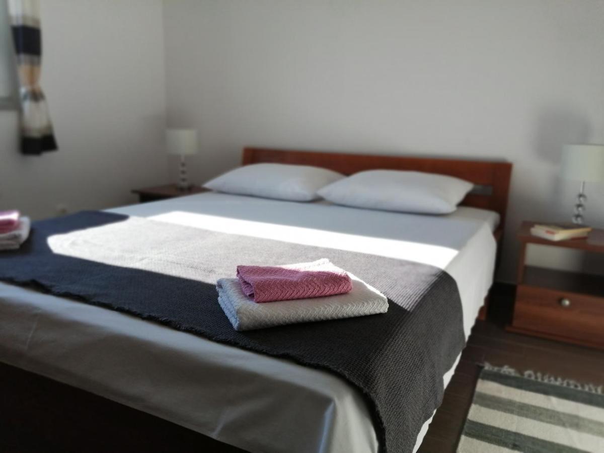 Villa Luce Apartment House Karlobag Dış mekan fotoğraf