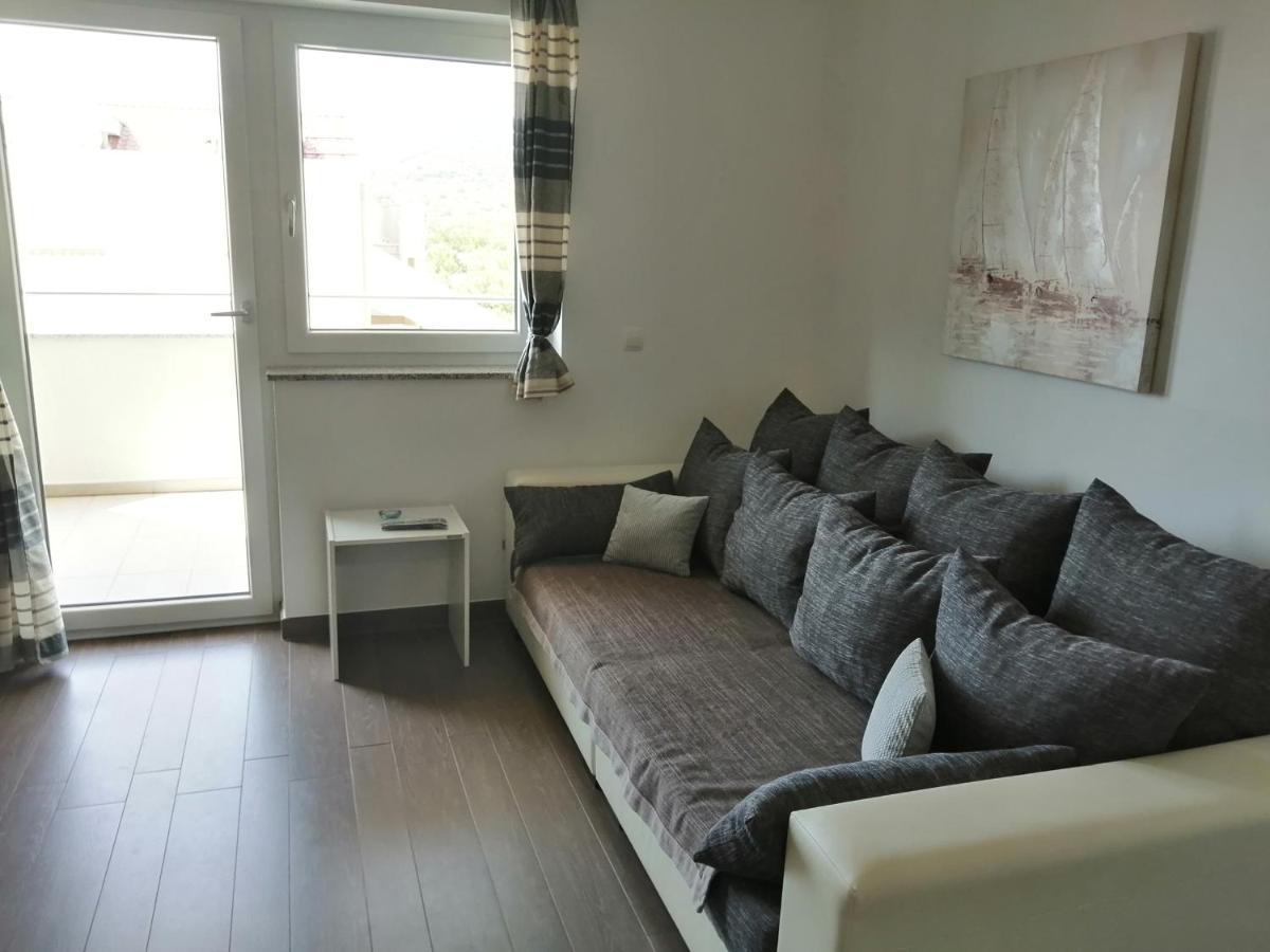 Villa Luce Apartment House Karlobag Dış mekan fotoğraf